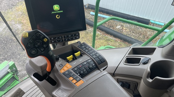 2020 John Deere S780 Combine