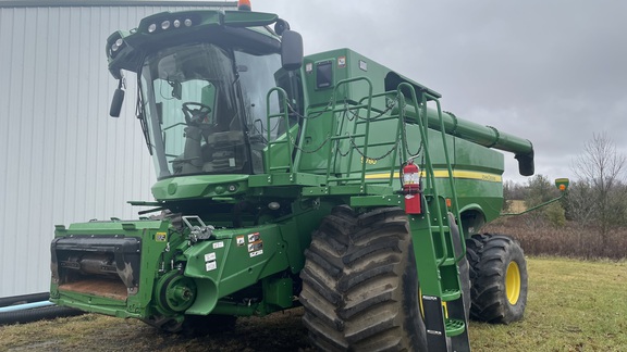 2020 John Deere S780 Combine