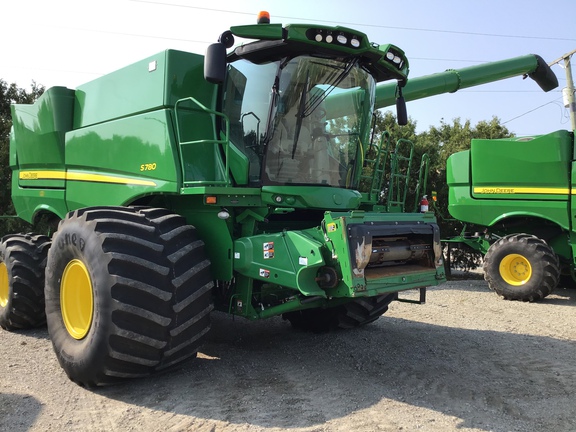 2020 John Deere S780 Combine