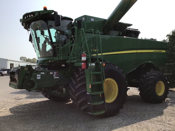 2020 John Deere S780 Combine