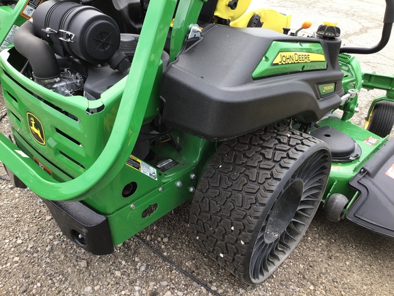 2021 John Deere Z930M Mower/Zero Turn