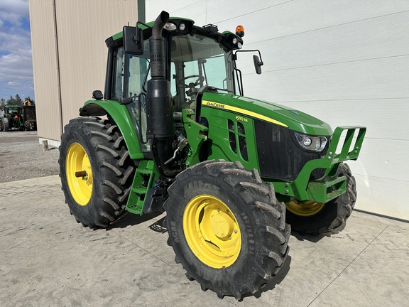 2022 John Deere 6110M Tractor