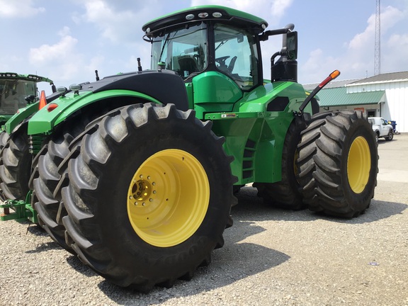 2021 John Deere 9520R Tractor 4WD