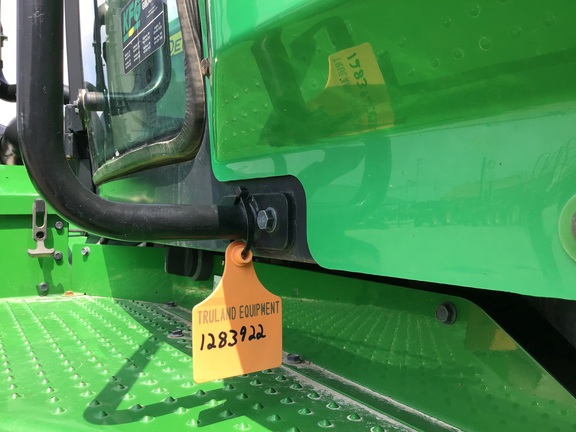 2021 John Deere 9520R Tractor 4WD