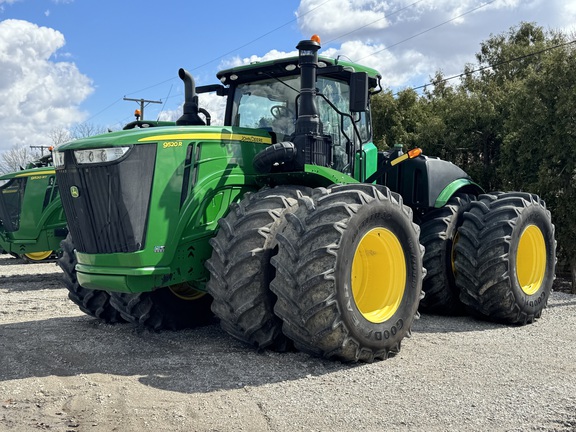 2021 John Deere 9520R Tractor 4WD