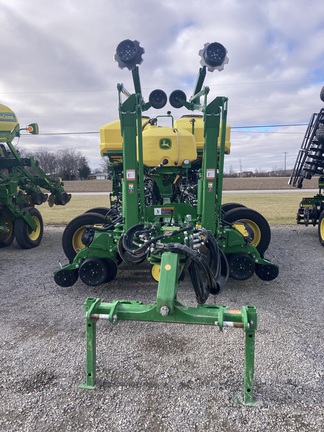 2022 John Deere 1775NT Planter