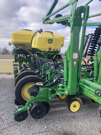 2022 John Deere 1775NT Planter