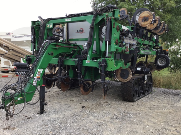 2019 Unverferth 2600 Nutrimax Applicator