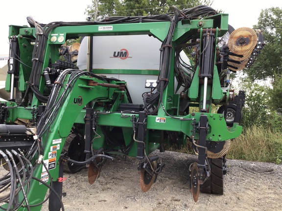 2019 Unverferth 2600 Nutrimax Applicator