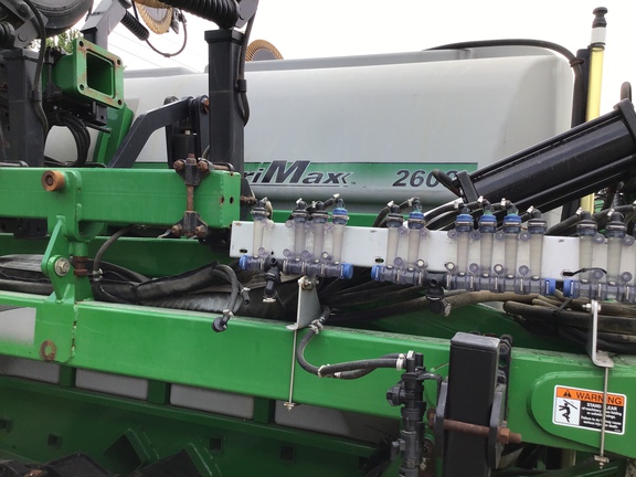 2019 Unverferth 2600 Nutrimax Applicator