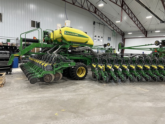 2015 John Deere DB60 Planter