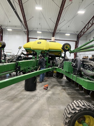 2015 John Deere DB60 Planter