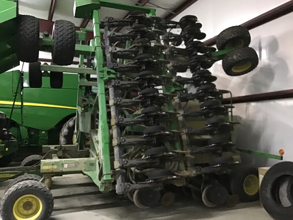 2003 John Deere 1890 Air Seeder