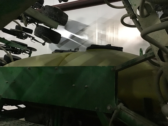 2003 John Deere 1890 Air Seeder