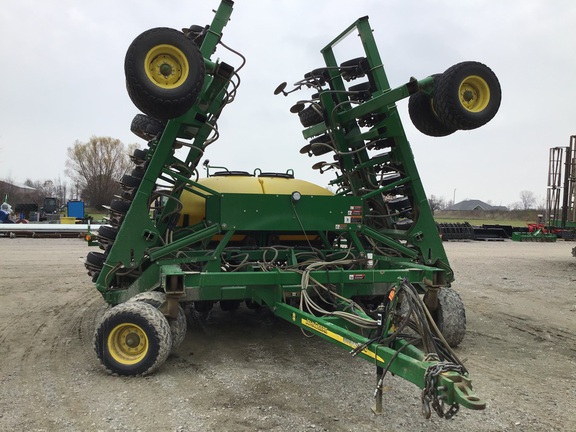 2003 John Deere 1890 Air Seeder