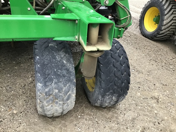 2003 John Deere 1890 Air Seeder