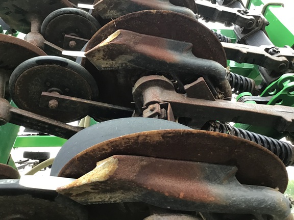 2003 John Deere 1890 Air Seeder