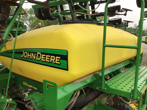 2003 John Deere 1890 Air Seeder