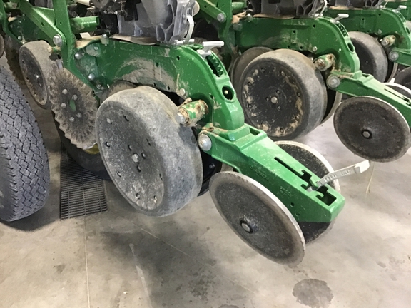 2015 John Deere 1795 Planter