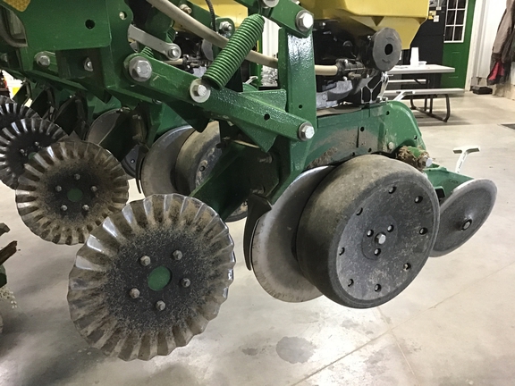 2015 John Deere 1795 Planter