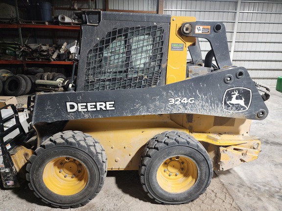 2021 John Deere 324G Skid Steer Loader