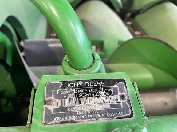 2010 John Deere 612C Header Corn Head