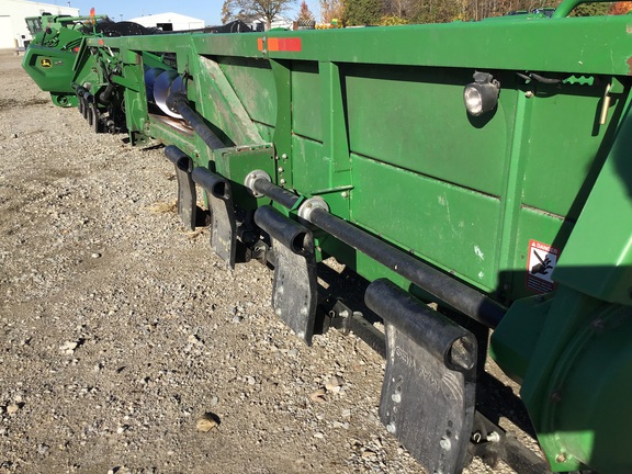 2010 John Deere 612C Header Corn Head