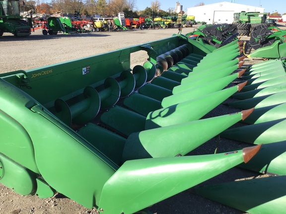 2010 John Deere 612C Header Corn Head