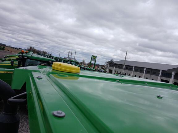 2024 John Deere 7R 230 Tractor