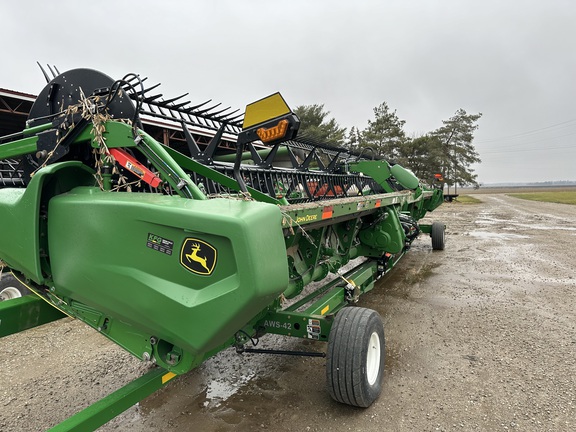 2022 John Deere RD40F Header Combine