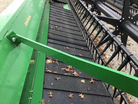 2022 John Deere RD40F Header Combine