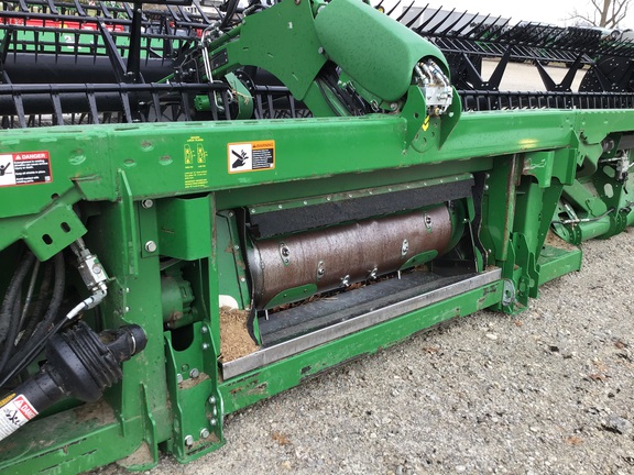 2022 John Deere RD40F Header Combine