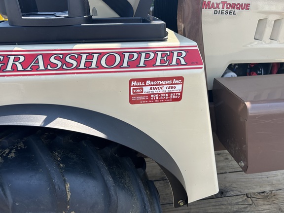 2019 Grasshopper 725DT Mower/Front Deck