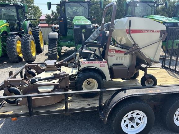 2019 Grasshopper 725DT Mower/Front Deck