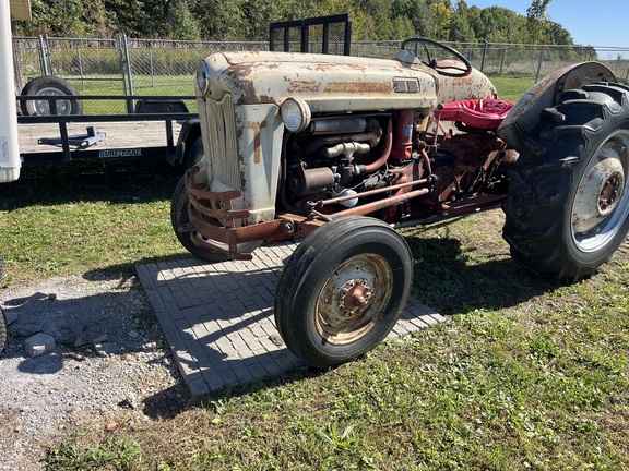 1957 Ford 860 Tractor