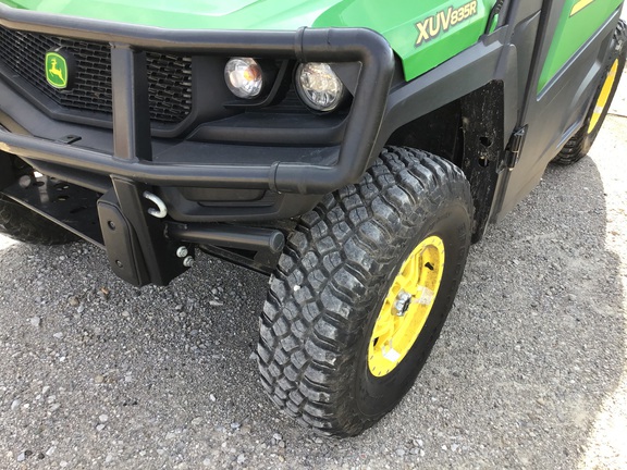 2019 John Deere XUV835R ATV