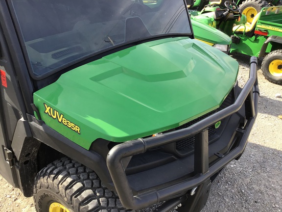 2019 John Deere XUV835R ATV