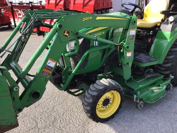 2017 John Deere 2032R Tractor Compact