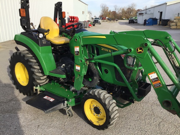 2017 John Deere 2032R Tractor Compact