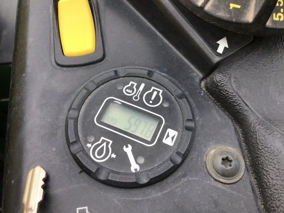 2023 John Deere Z930M Mower/Zero Turn