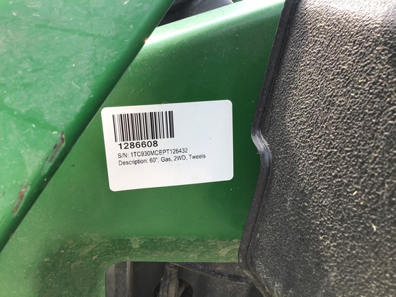 2023 John Deere Z930M Mower/Zero Turn