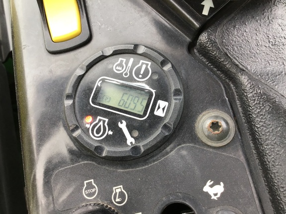 2023 John Deere Z930M Mower/Zero Turn