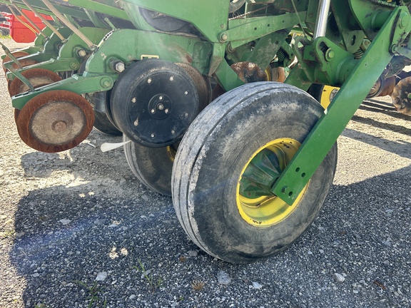 2005 John Deere 1770NT Planter