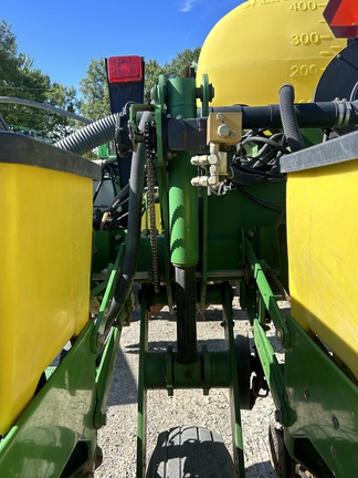 2005 John Deere 1770NT Planter