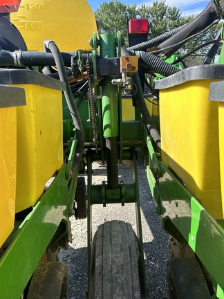 2005 John Deere 1770NT Planter