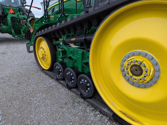 2024 John Deere 8RT 370 Tractor Rubber Track
