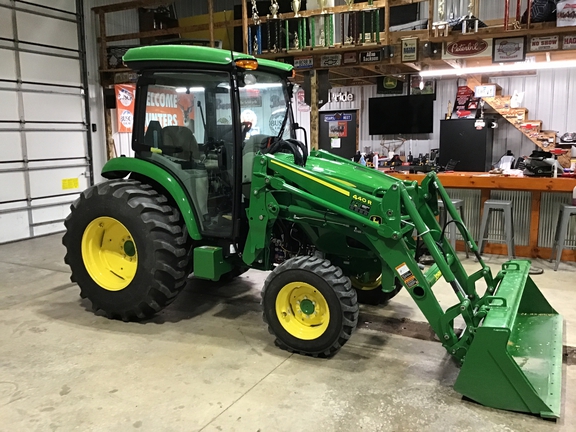 2023 John Deere 4052R Tractor Compact