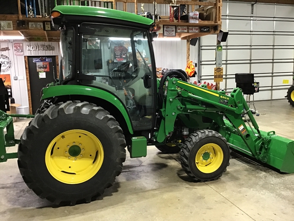 2023 John Deere 4052R Tractor Compact