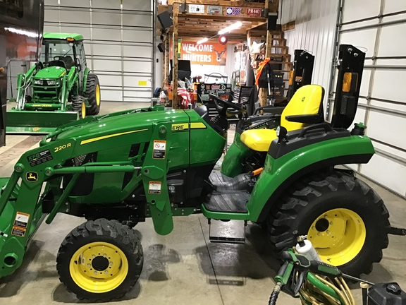 2023 John Deere 2032R Tractor Compact