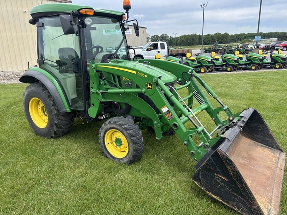 2018 John Deere 3046R Tractor Compact